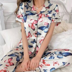 Butterfly Printed Faux Silk Collar Trimmed With Contrast Piping & Edge Pajama